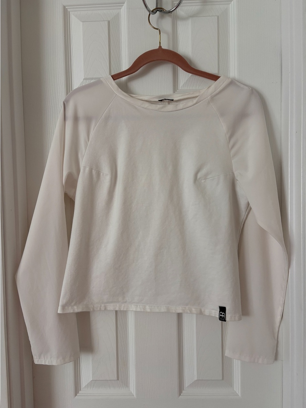 Bwear White Long-Sleeve Crewneck Pullover